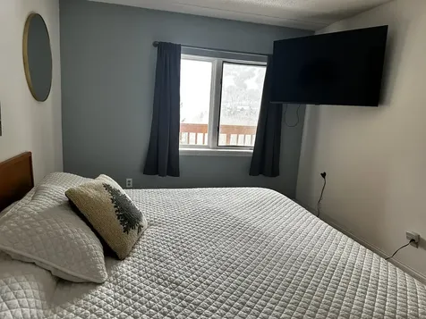 5C Snow Mountain Village Dover VT 05356