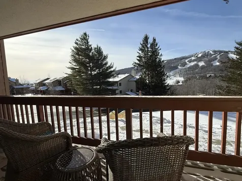 5C Snow Mountain Village Dover VT 05356