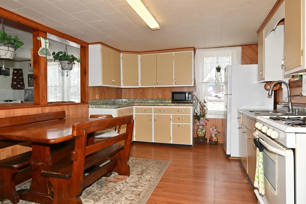 352 East Main Street Troy VT 05859