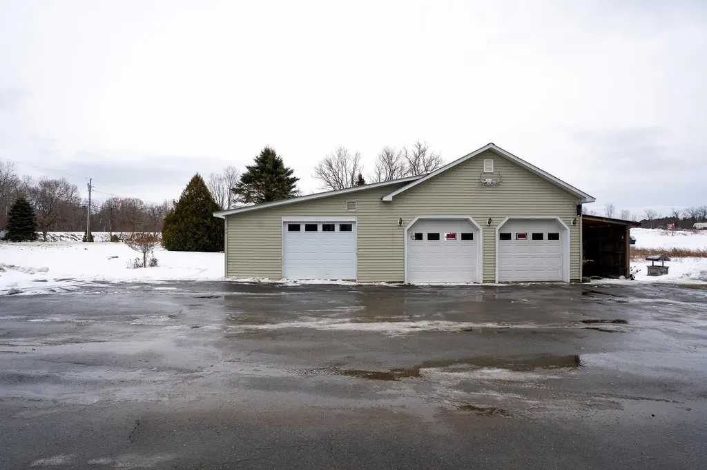 352 East Main Street Troy VT 05859