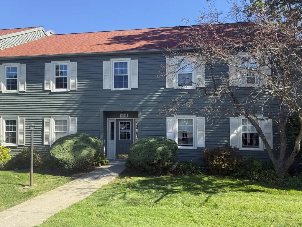 46 Twin Oaks Terrace South Burlington VT 05403