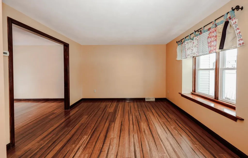 6 Scott Lane Sandown NH 03873