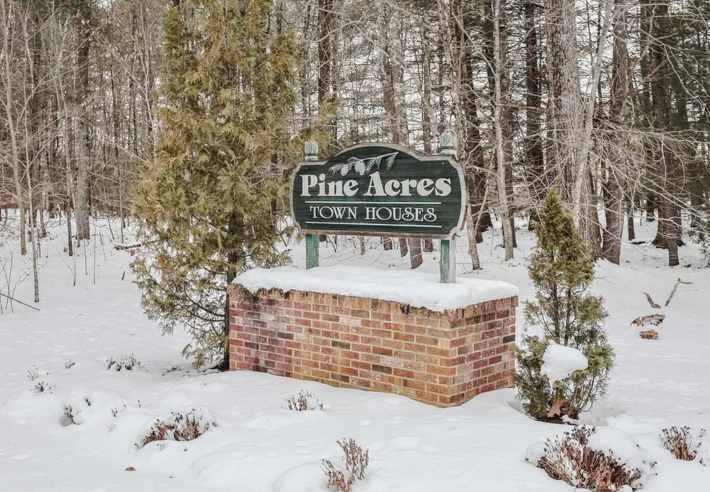 6 Scott Lane Sandown NH 03873