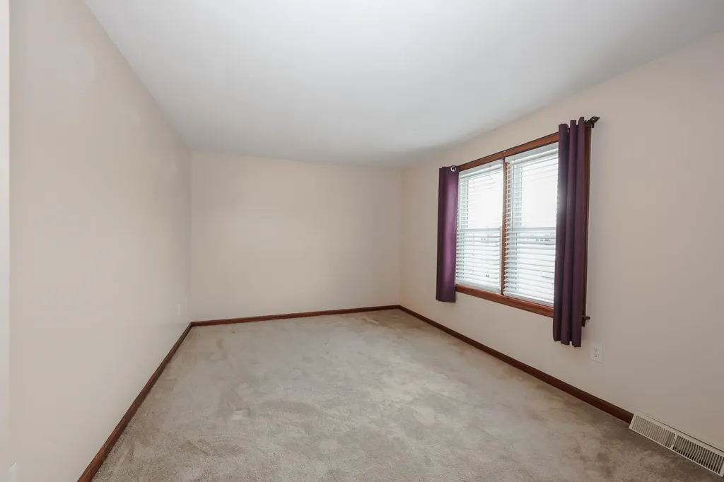 6 Scott Lane Sandown NH 03873