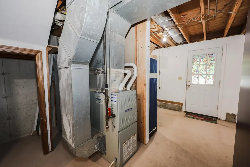 6 Scott Lane Sandown NH 03873