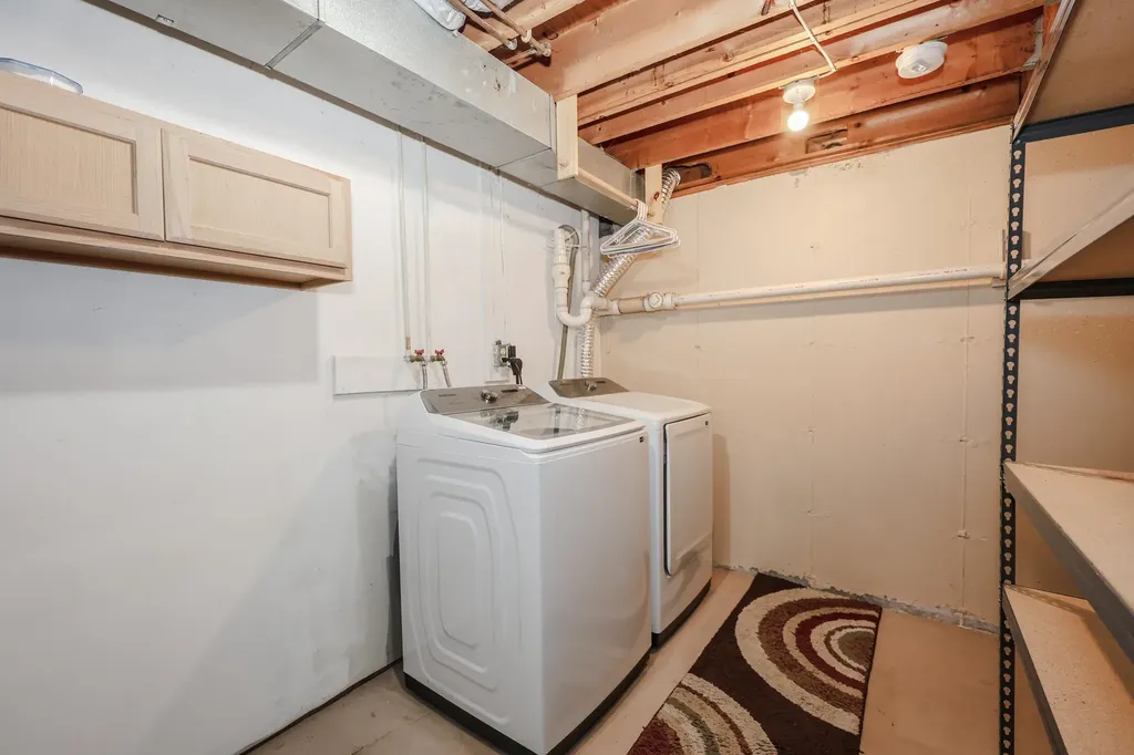 6 Scott Lane Sandown NH 03873