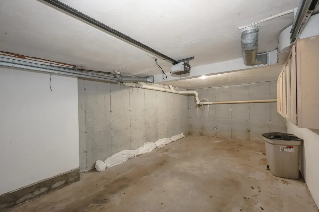 6 Scott Lane Sandown NH 03873