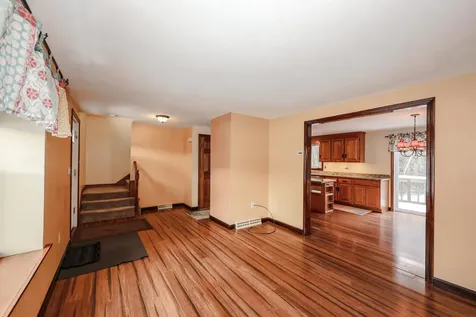 6 Scott Lane Sandown NH 03873
