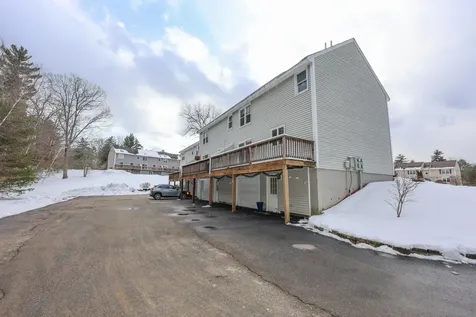 6 Scott Lane Sandown NH 03873