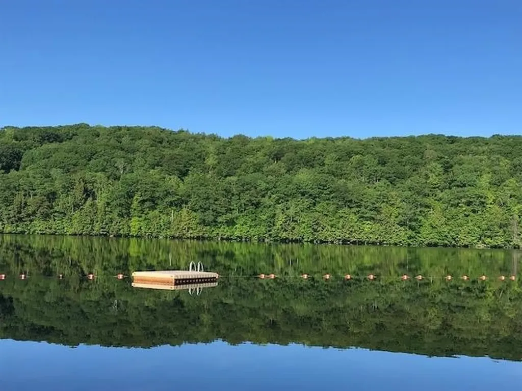 22 Brookridge Drive Grantham NH 03753