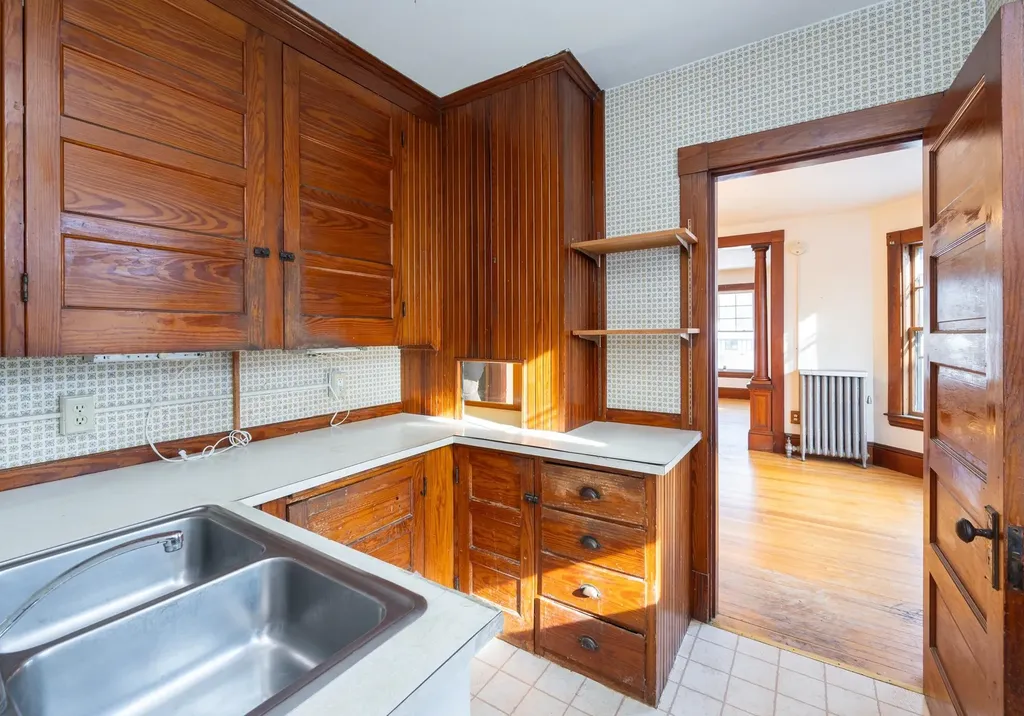 330 / 332 Ash Street Manchester NH 03104