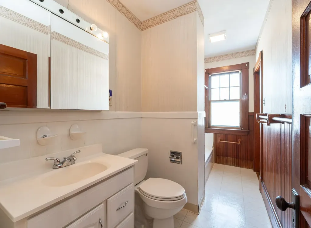 330 / 332 Ash Street Manchester NH 03104