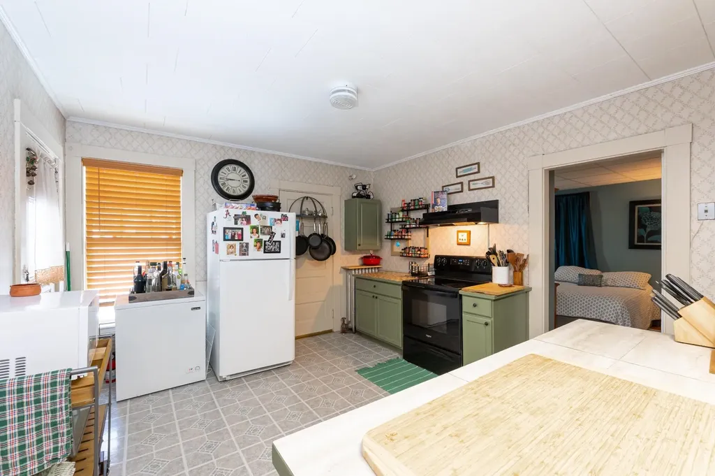 330 / 332 Ash Street Manchester NH 03104