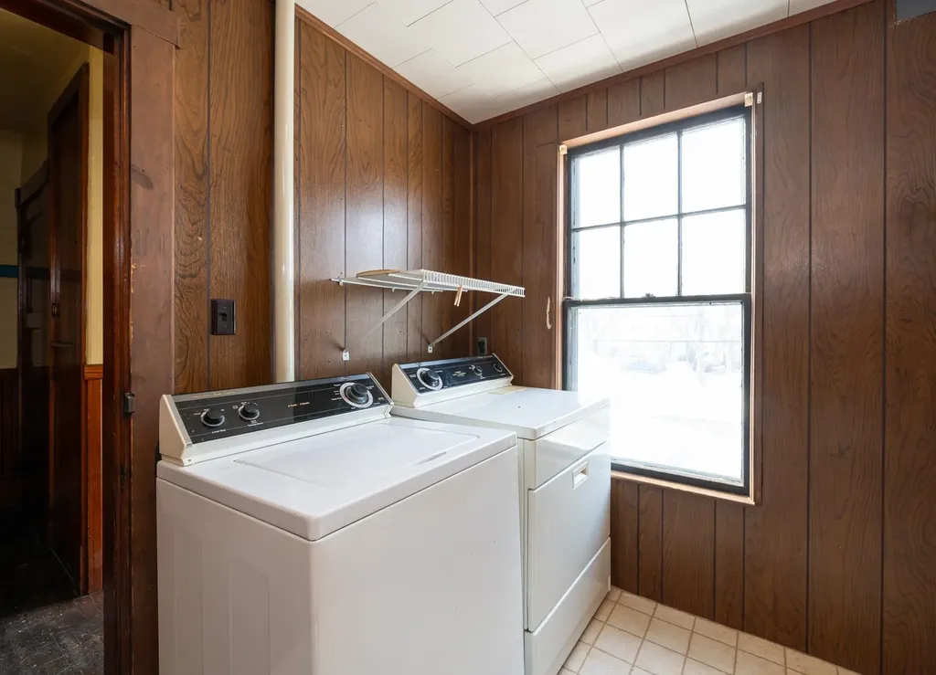 330 / 332 Ash Street Manchester NH 03104