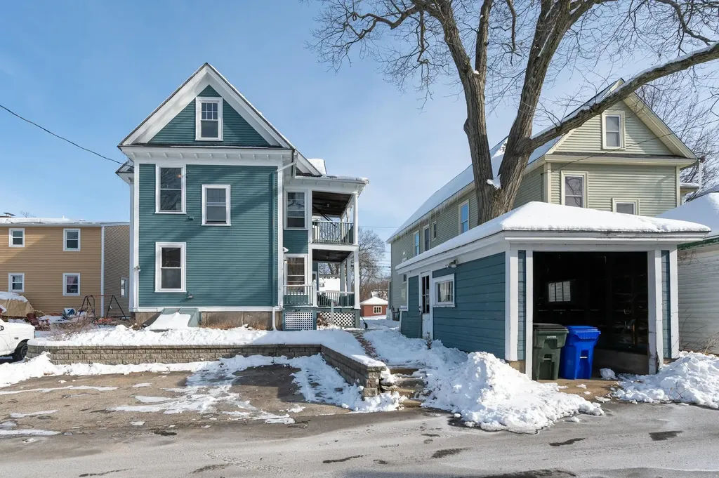 330 / 332 Ash Street Manchester NH 03104