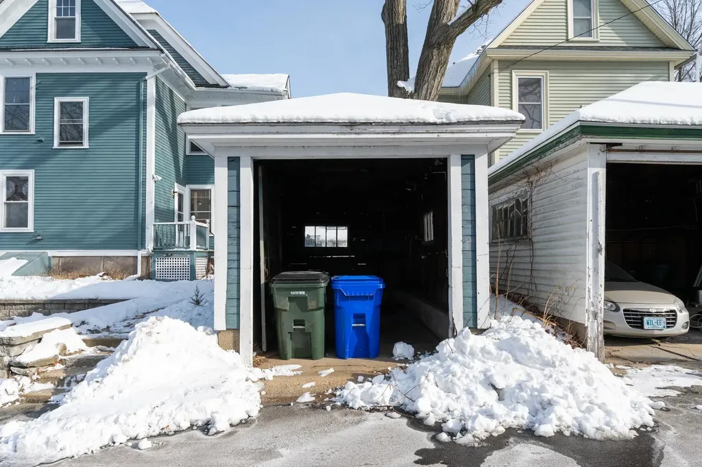 330 / 332 Ash Street Manchester NH 03104