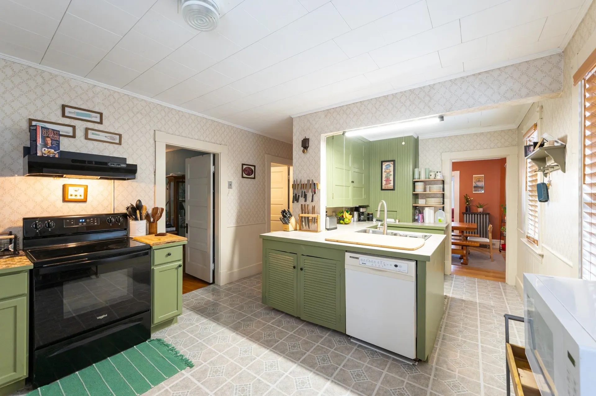 330 / 332 Ash Street Manchester NH 03104