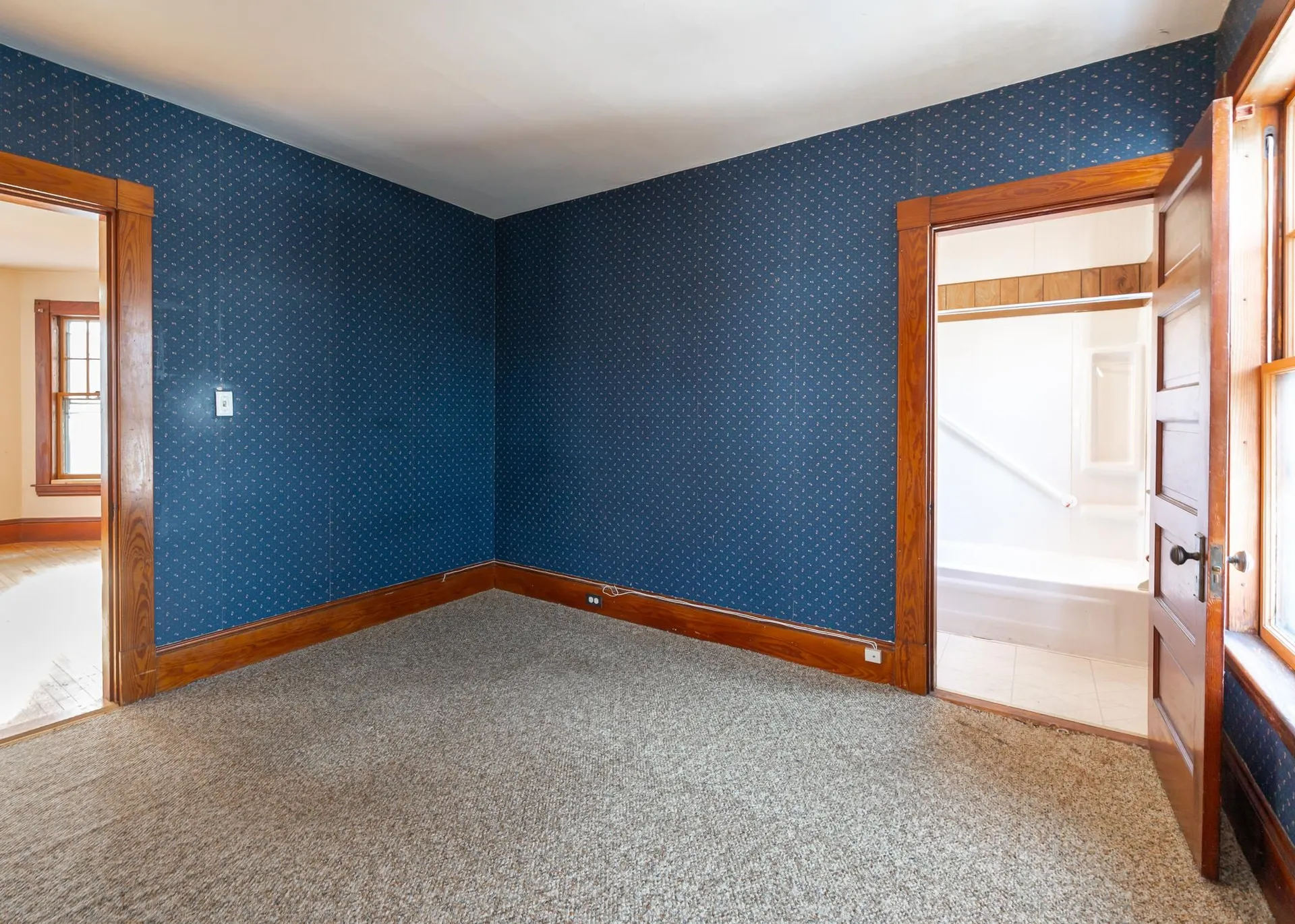 330 / 332 Ash Street Manchester NH 03104