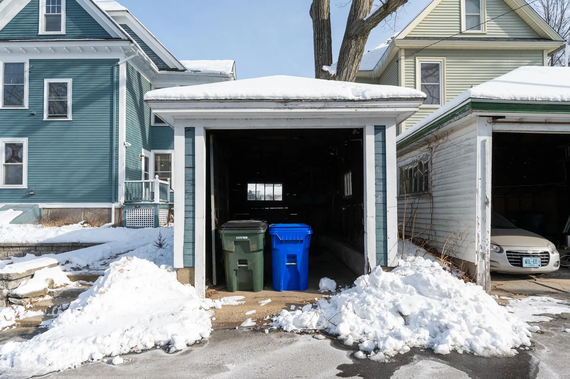 330 / 332 Ash Street Manchester NH 03104