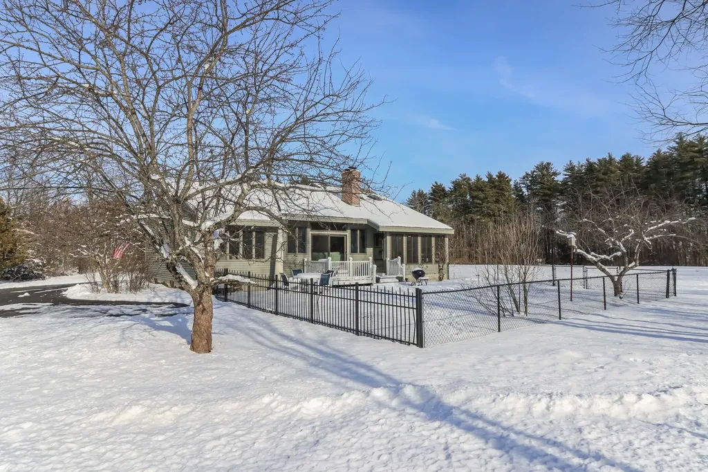 69 Bog Road Goffstown NH 03045