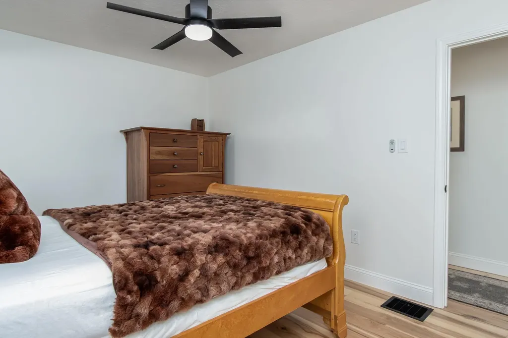 69 Bog Road Goffstown NH 03045