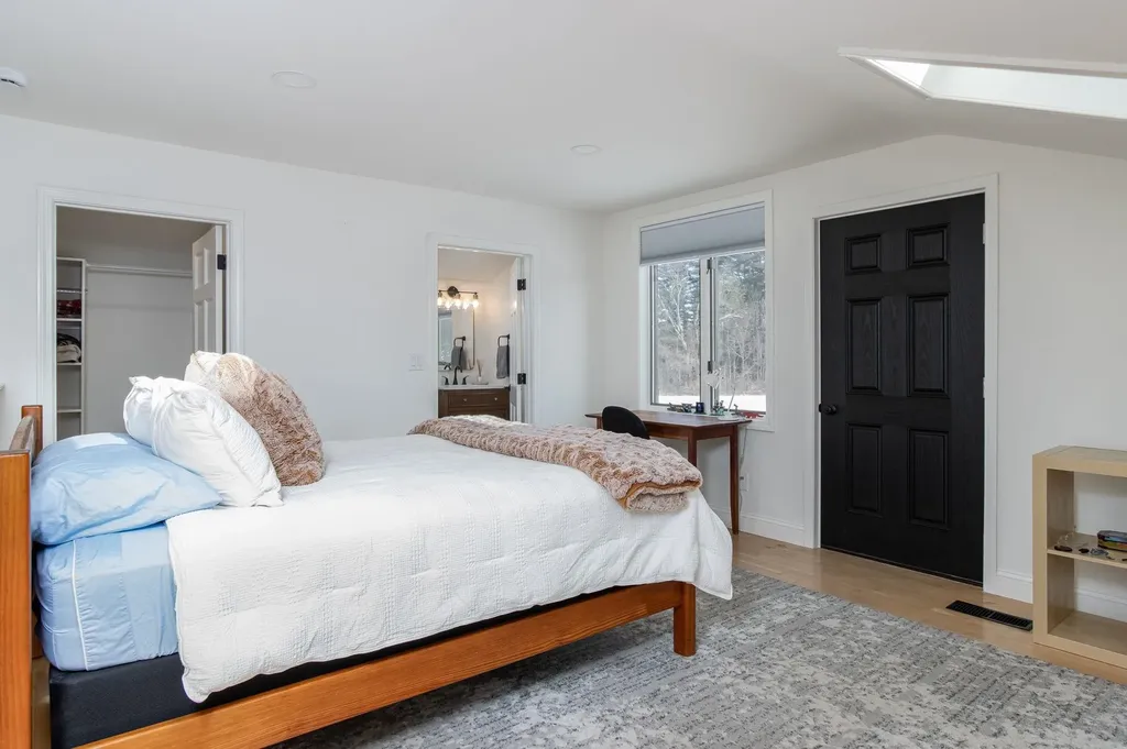 69 Bog Road Goffstown NH 03045