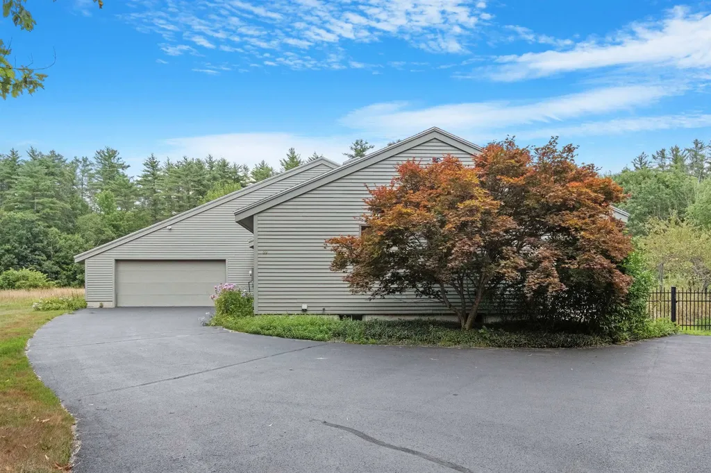 69 Bog Road Goffstown NH 03045