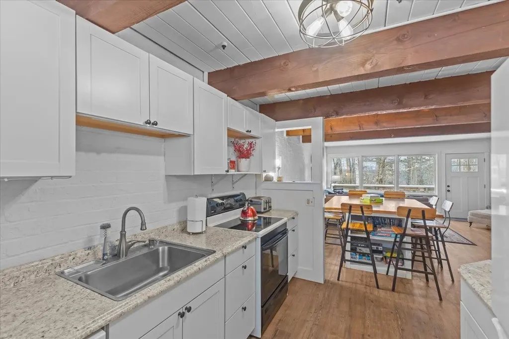 67 Fox Hill Road Stowe VT 05672