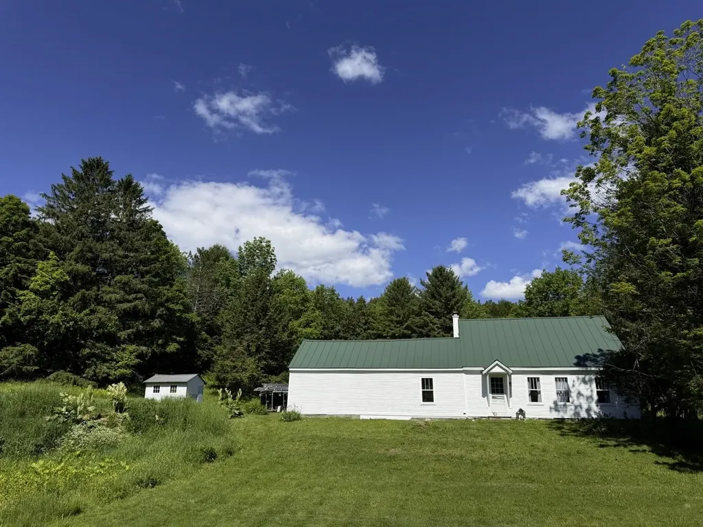 2443 Route 100b Moretown VT 05660