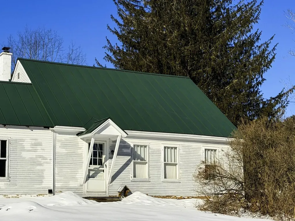 2443 Route 100b Moretown VT 05660