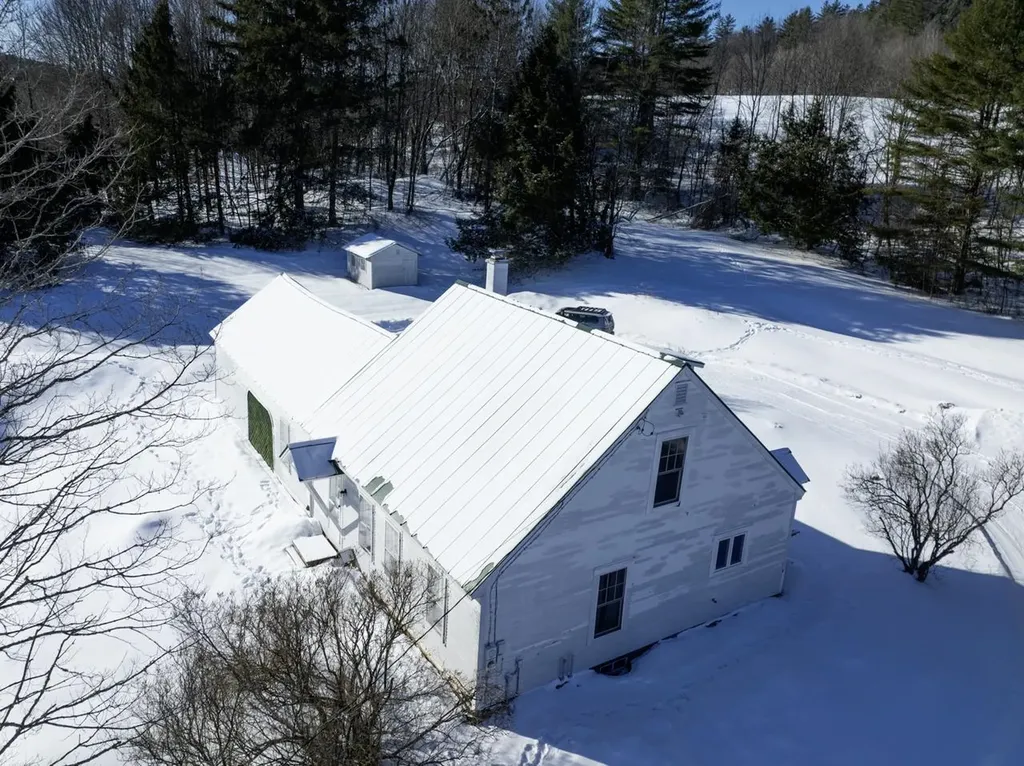 2443 Route 100b Moretown VT 05660