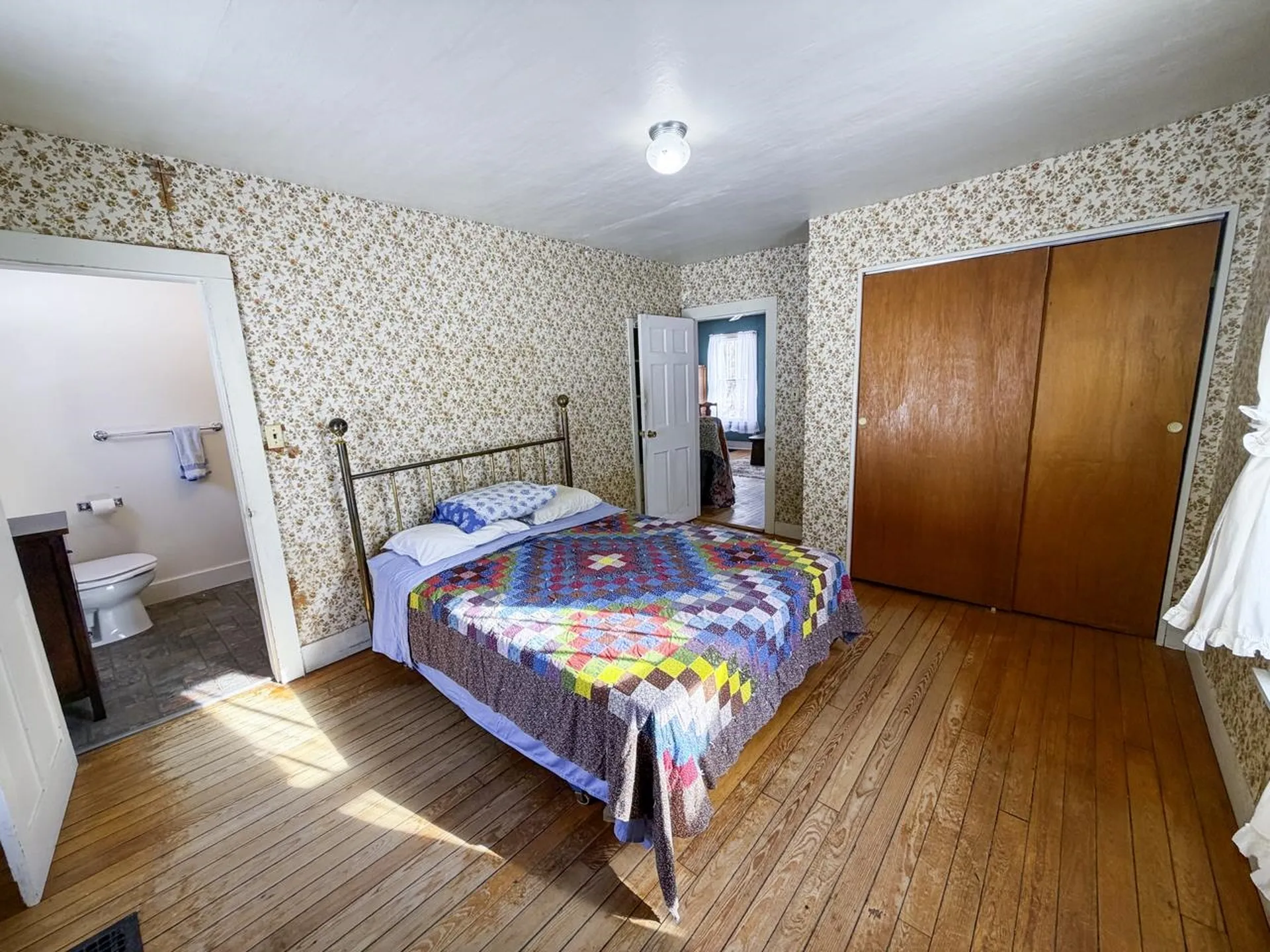 2443 Route 100b Moretown VT 05660