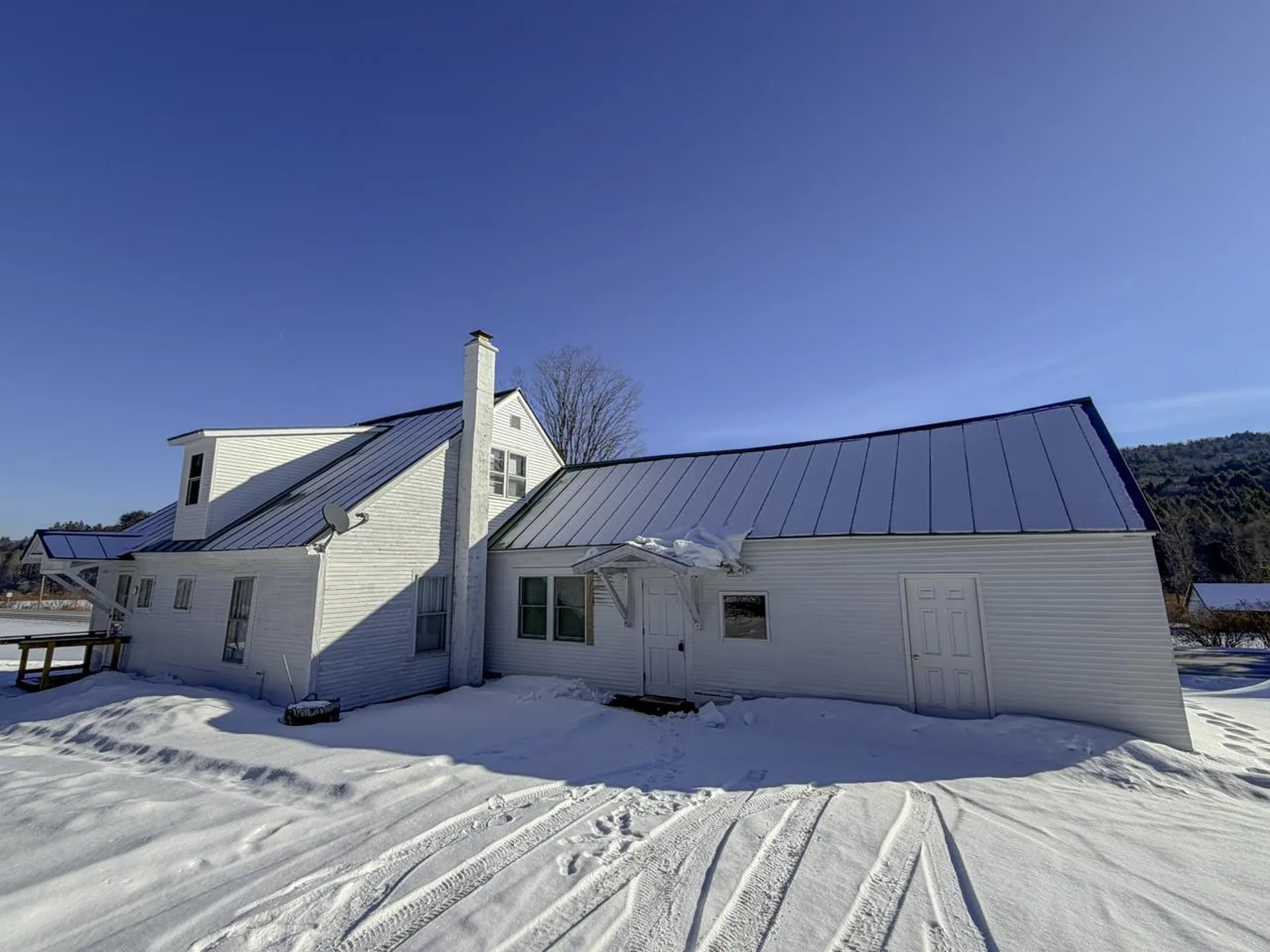 2443 Route 100b Moretown VT 05660