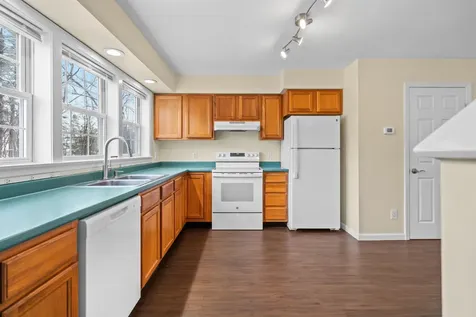 1029 S. Mammoth Road Manchester NH 03109