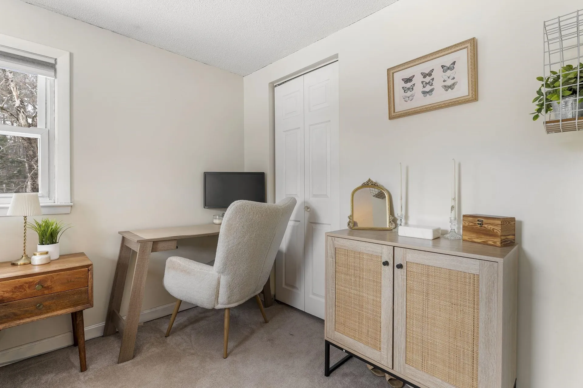 378 Chester Road Auburn NH 03032