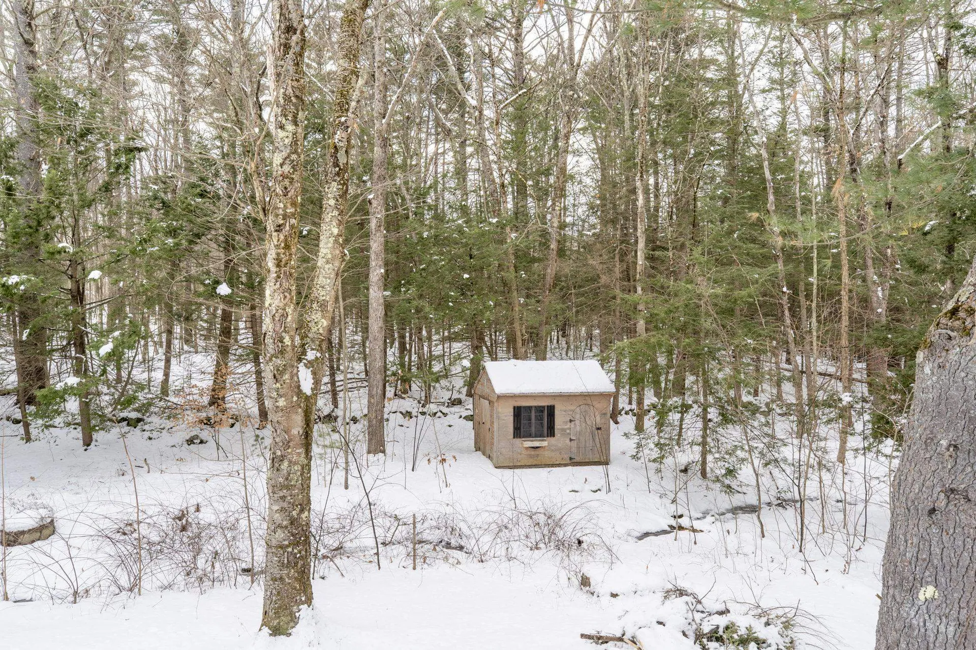 378 Chester Road Auburn NH 03032