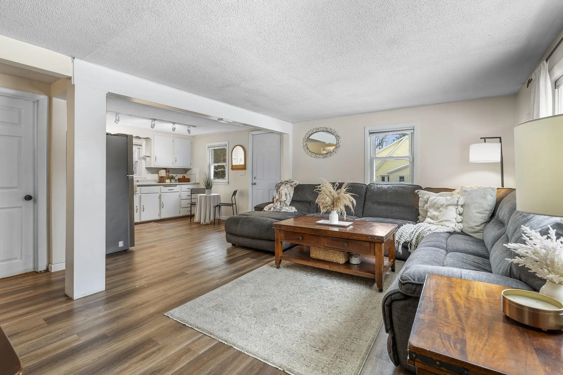 378 Chester Road Auburn NH 03032