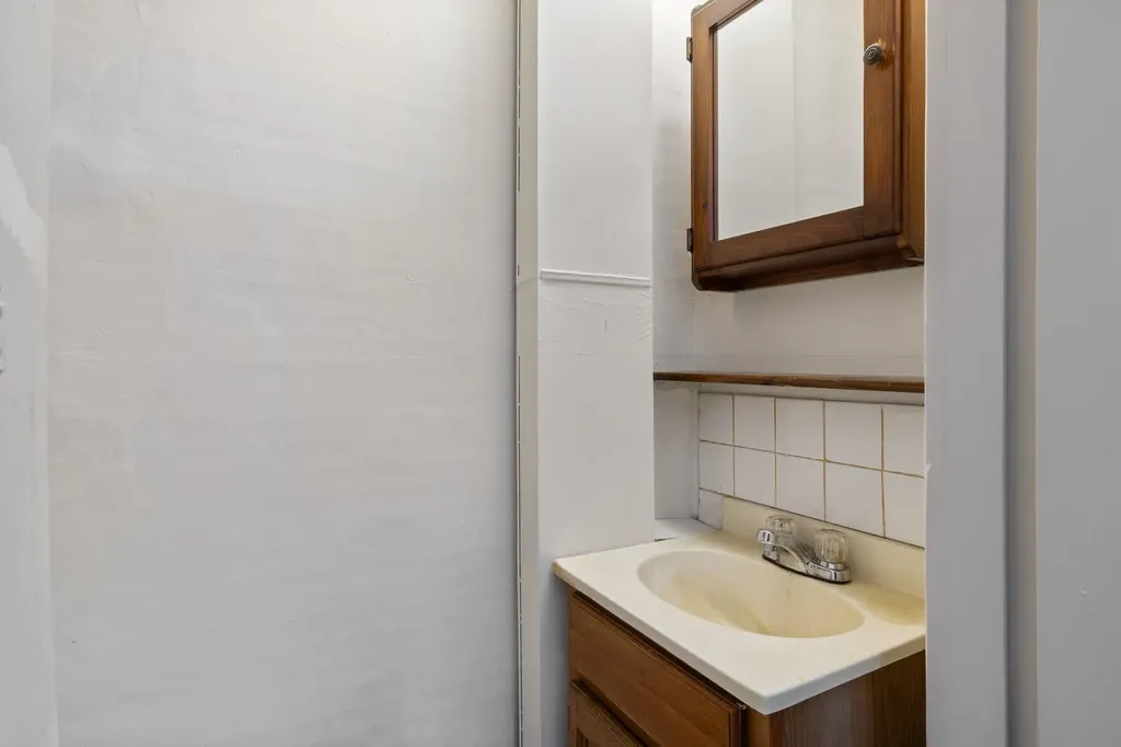 10 Chance Pond Road Franklin NH 03235