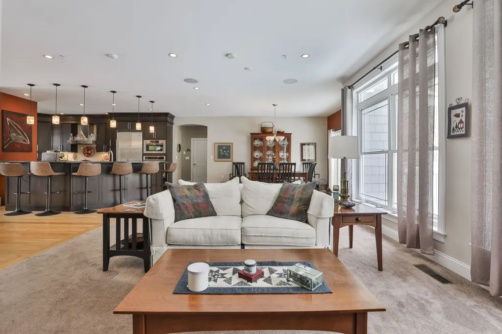 391 Turner Way Laconia NH 03246