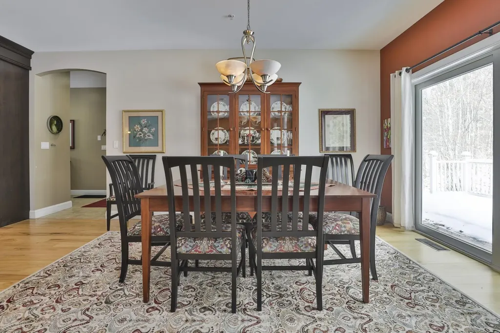 391 Turner Way Laconia NH 03246