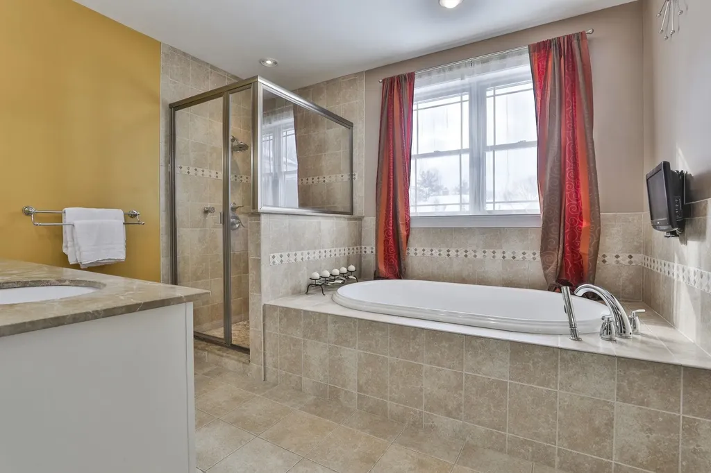 391 Turner Way Laconia NH 03246