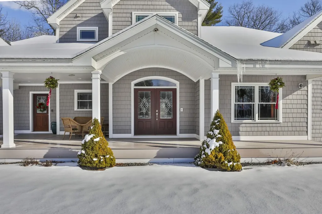 391 Turner Way Laconia NH 03246