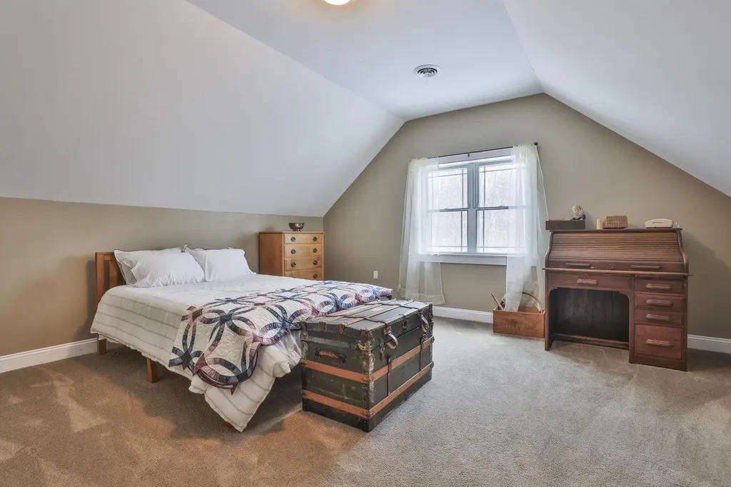 391 Turner Way Laconia NH 03246