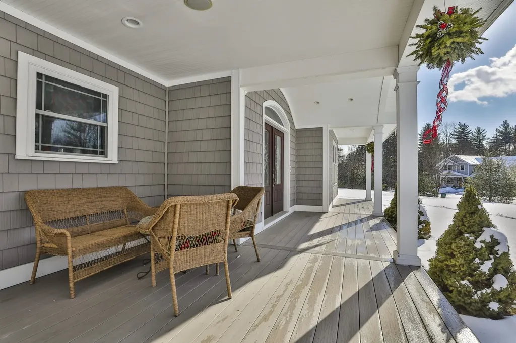 391 Turner Way Laconia NH 03246