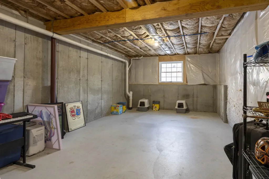 1109 Mammoth Road Pelham NH 03076