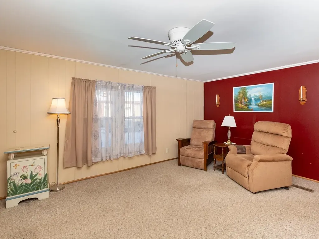 290 Calef Highway Epping NH 03042