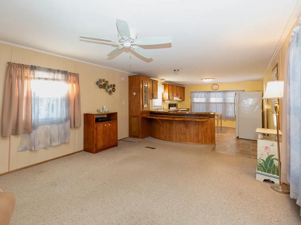 290 Calef Highway Epping NH 03042