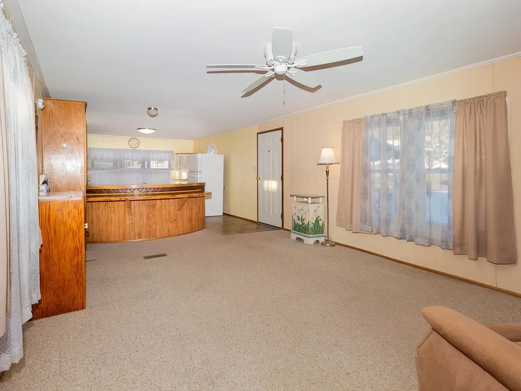 290 Calef Highway Epping NH 03042