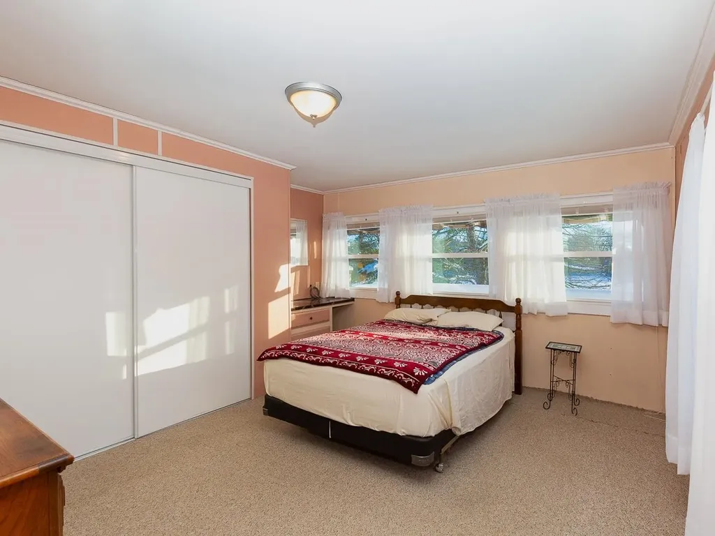 290 Calef Highway Epping NH 03042