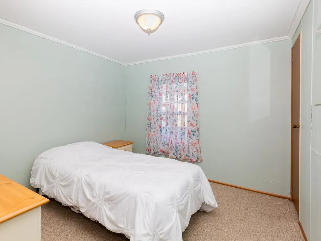 290 Calef Highway Epping NH 03042